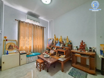 *****ทาวน์เฮ้าส์มือสอง ย่านสมุทรสาคร ม.วิเศษสุขนคร สีฟ้า พระราม2 หลังมุม ติดสวนสาธารณะ เนื้อที่มากถึง 27.9 ตร.ว. ฟังก์ชันจัดเต็มถึง 4 ห้องนอน 2 ห้องน้ำ ต่อเติมเต็มทั้งหลัง พร้อมเข้าอยู่ บนทำเลเยี่ยม เชื่อมต่อถ.พระราม 2, ถ.เอกชัย ใกล้โลตัส, เซ็นทรัลพระราม 2 และทางด่วน "ดาวคะนอง"